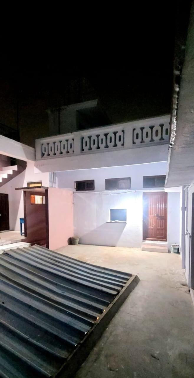 Shree Valmiki Home Stay Ayodhya Eksteriør bilde