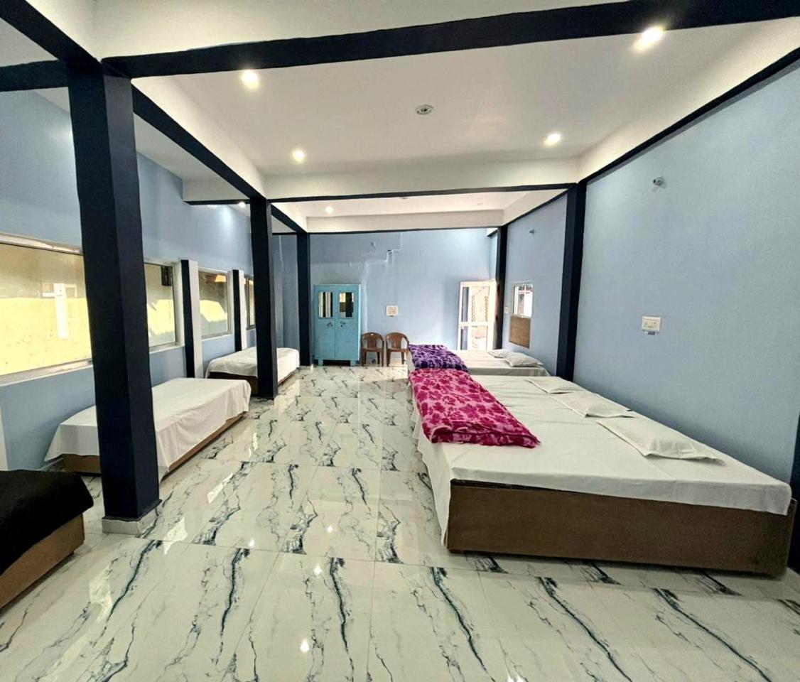 Shree Valmiki Home Stay Ayodhya Eksteriør bilde